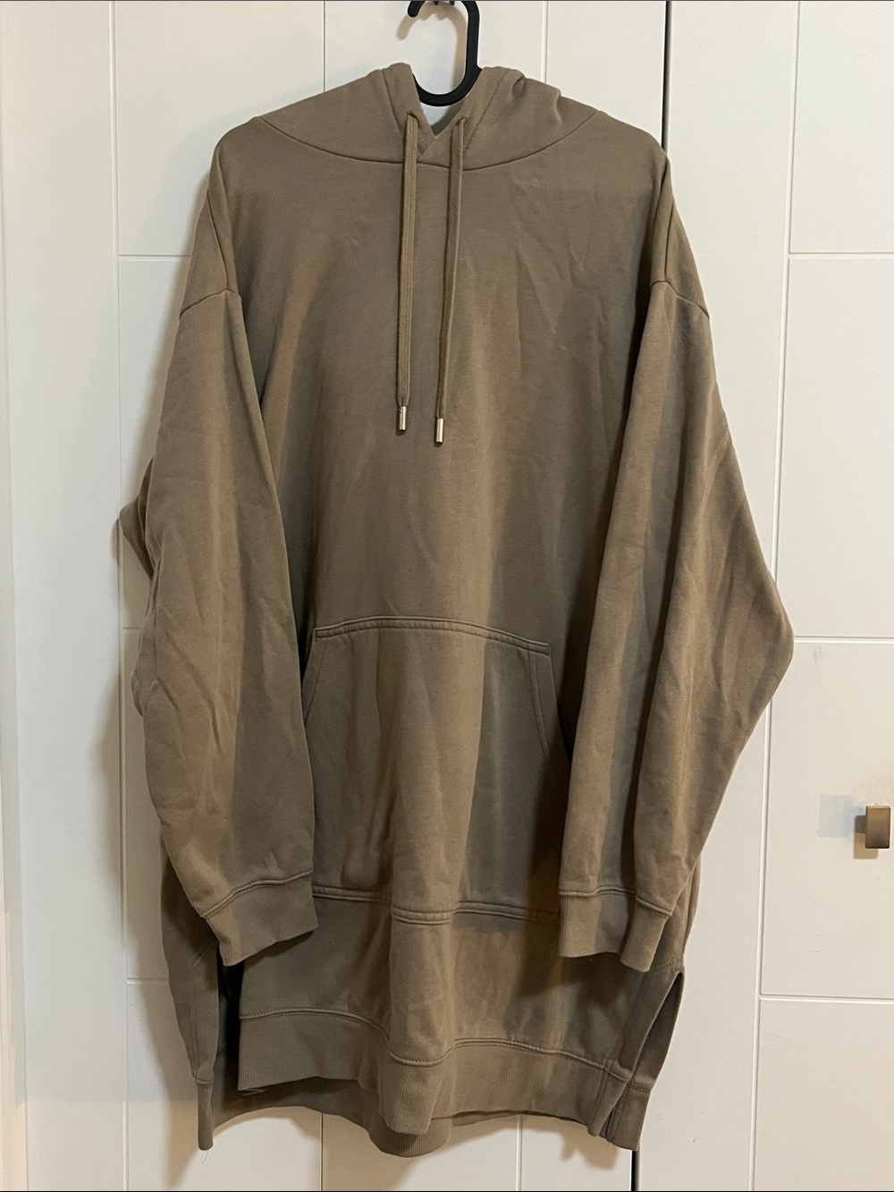 Women’s Oversized Brown Hoodie Dress with Drawstring Hood